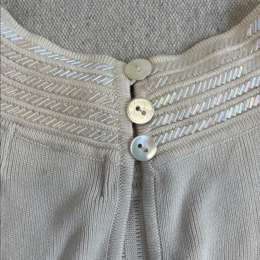 Liz Claiborne Petite Sleeveless Beaded Cream Top Ivory Size L - Picture 10 of 12